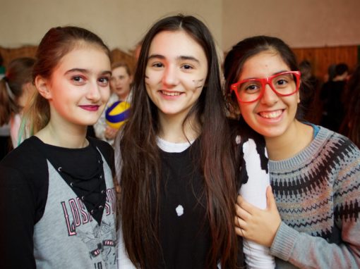 27369098-330102330827745-5035867935698477148-o-330102330827745