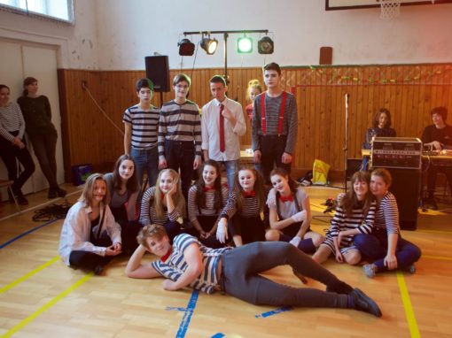 27747971-330101654161146-6250427313333673455-o-330101654161146