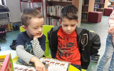 Škôlkari v knižnici