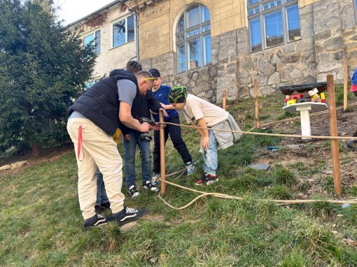 a28f9a9b-109d-4fdb-86f9-fb938f583771