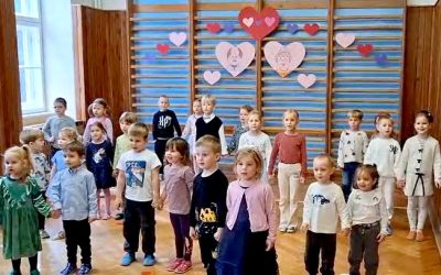 Besiedka škôlkarov so starými rodičmi