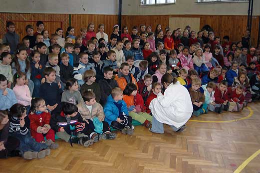 Divadelné predstavenie nášho literárno-dramatického krúžku