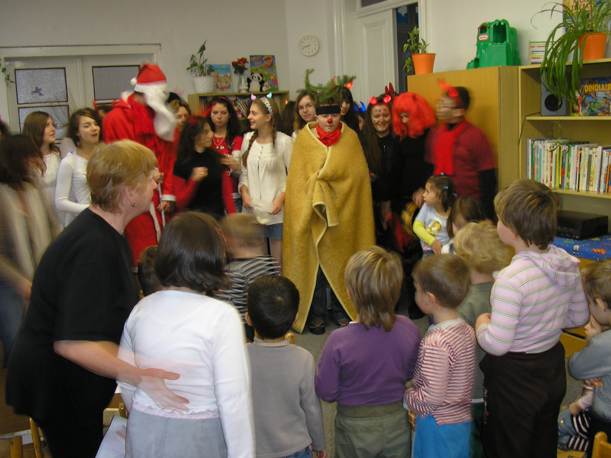 Mikuláš na prvom stupni a v materskej škole